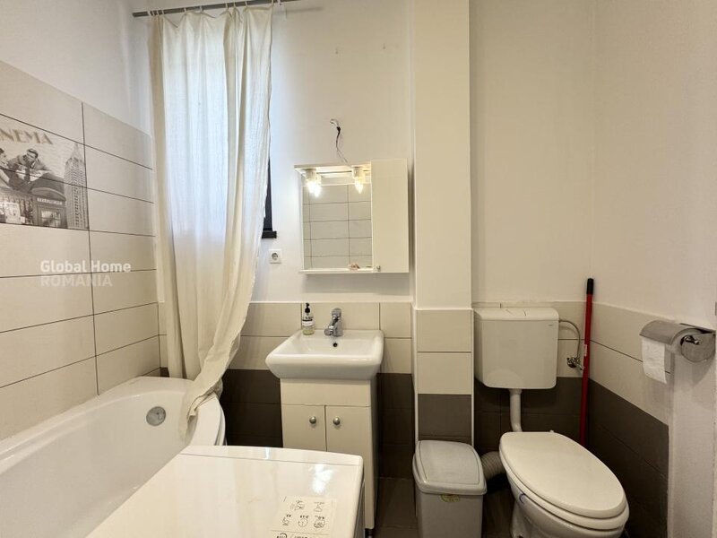 Bucurestii Noi, Chitila, Parcul Bazilescu, garsoniera, bloc 2011.